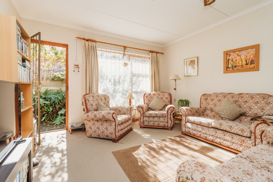 2 Bedroom Property for Sale in Denneoord Western Cape